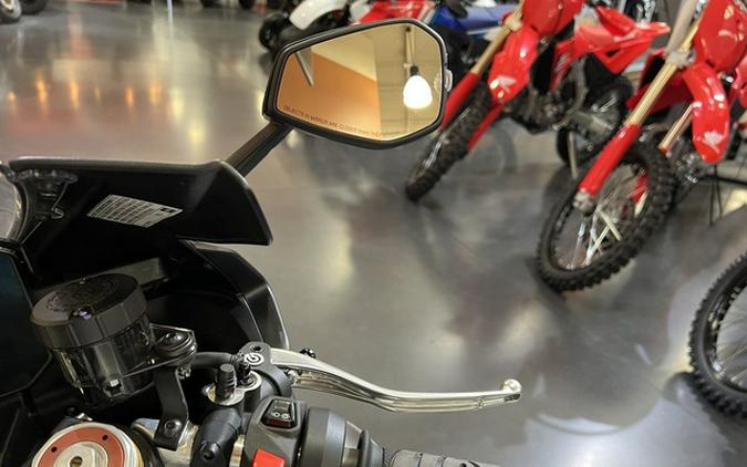 2022 Aprilia RSV4 1100