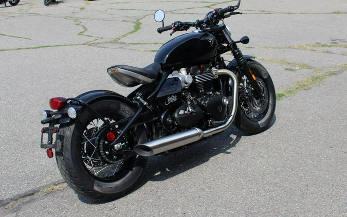 2026 TRIUMPH BONNEVILLE BOBBER