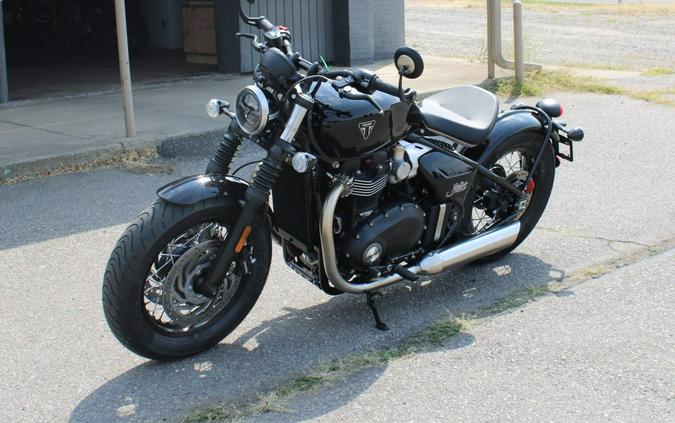 2026 TRIUMPH BONNEVILLE BOBBER