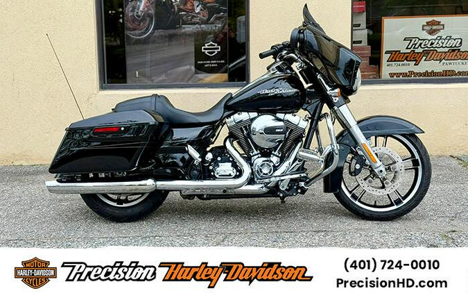 2015 Harley-Davidson® Street Glide® Special FLHXS