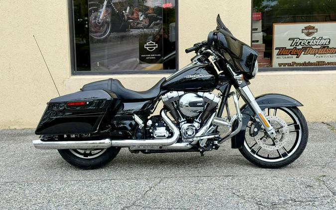 2015 Harley-Davidson® Street Glide® Special FLHXS