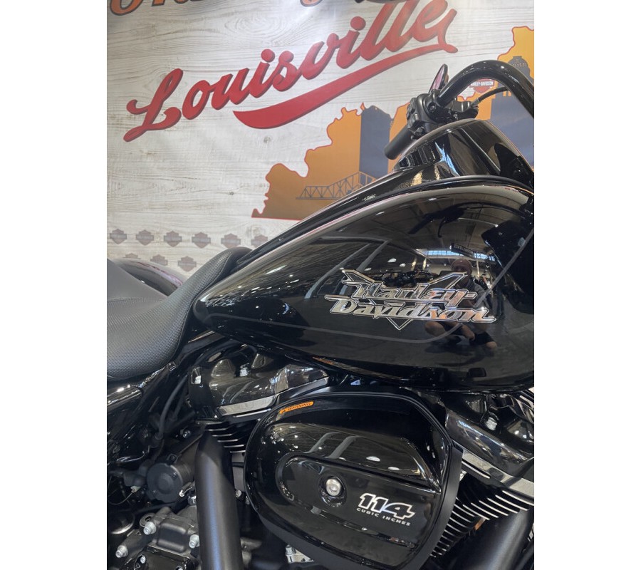 2023 Harley-Davidson Road Glide 3