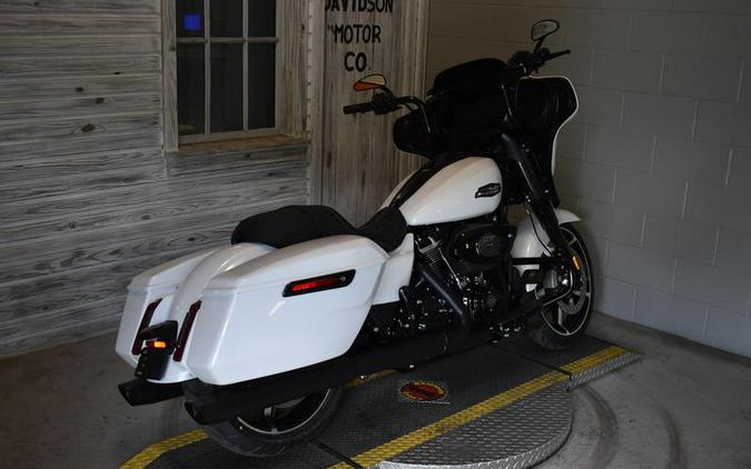 2024 Harley-Davidson® FLHX - Street Glide®