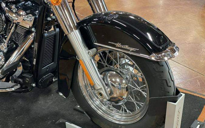 2023 Harley-Davidson FLHCS - Heritage Classic