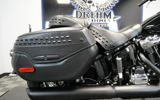 2025 Harley-Davidson® FLHC - Heritage Classic