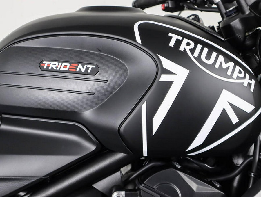 2023 Triumph Trident 660 Matte Jet Black / Matte Silver Ice