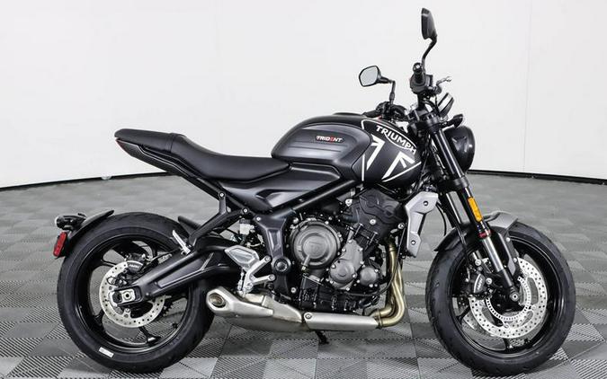 2023 Triumph Trident 660 Matte Jet Black / Matte Silver Ice