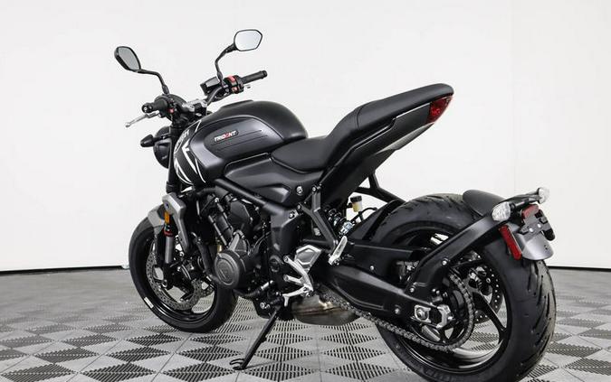 2023 Triumph Trident 660 Matte Jet Black / Matte Silver Ice