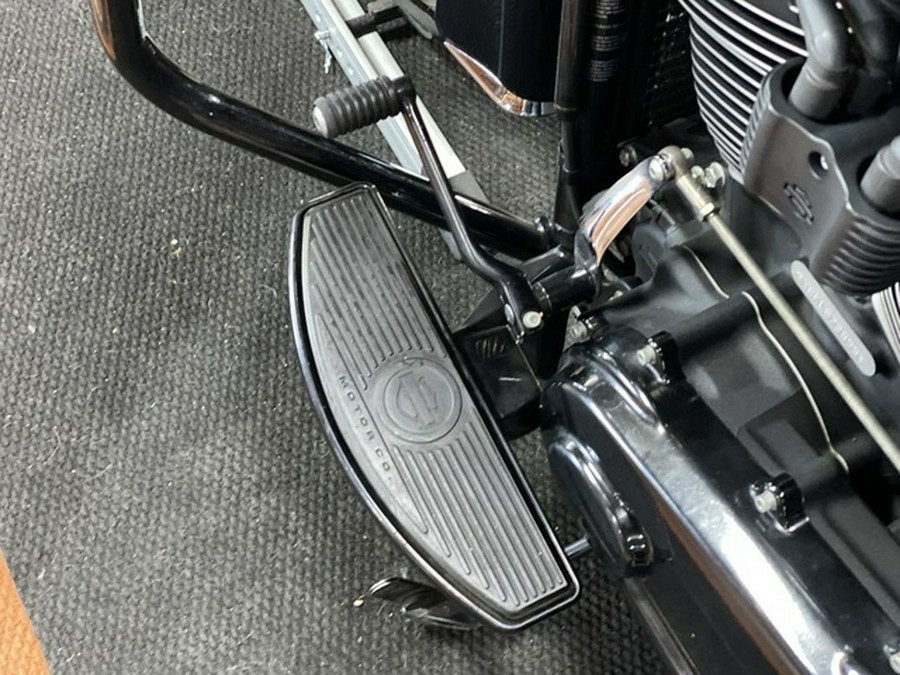 2020 Harley-Davidson FLHCS - Heritage Classic 114