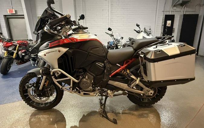 2024 Ducati Multistrada V4 Rally Travel Adventure Black