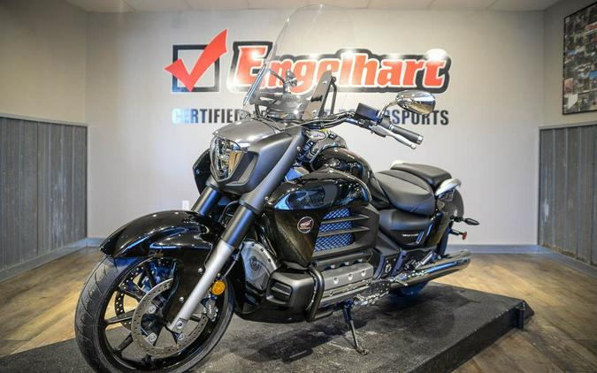 2014 Honda Gold Wing® Valkyrie®