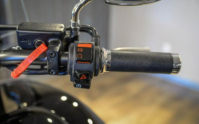 2014 Honda Gold Wing® Valkyrie®