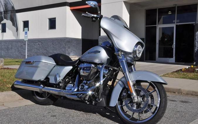 2023 Harley-Davidson® FLHX - Street Glide®