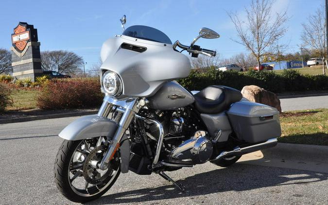 2023 Harley-Davidson® FLHX - Street Glide®