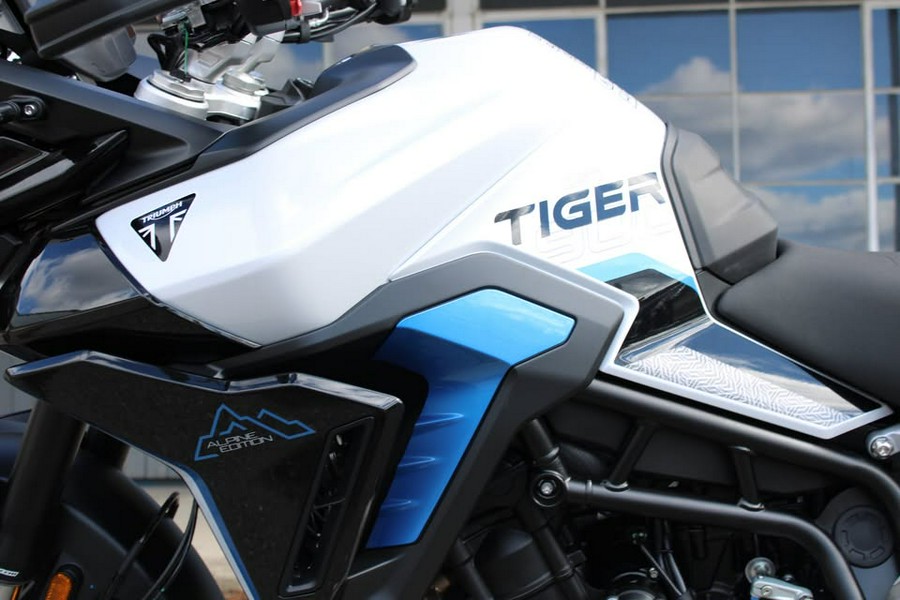 2026 TRIUMPH TIGER 900 ALPINE EDITION