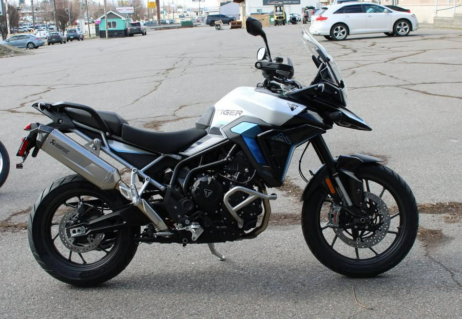 2026 TRIUMPH TIGER 900 ALPINE EDITION