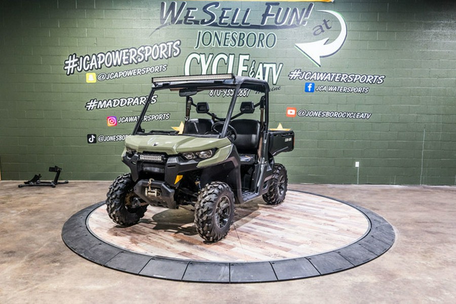 2017 Can-Am Defender HD8