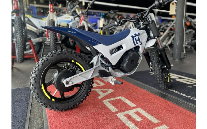 2024 Husqvarna Motorcycles EE 2