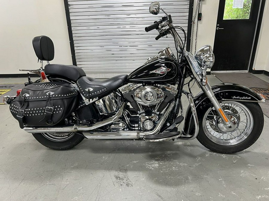 2011 Harley-Davidson Softail FLSTC - Heritage Classic