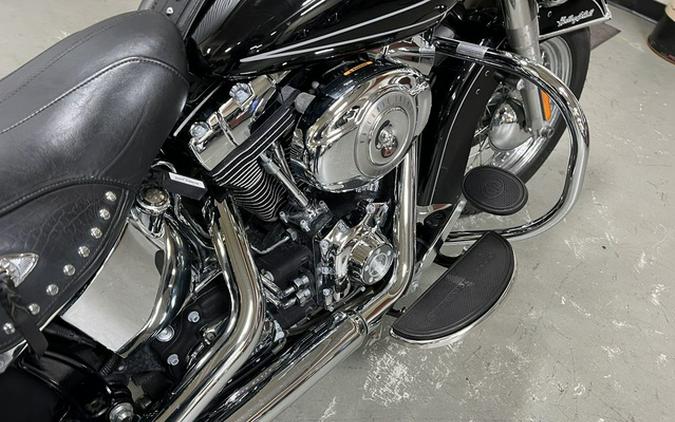 2011 Harley-Davidson Softail FLSTC - Heritage Classic