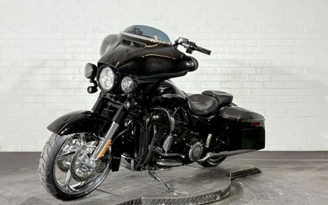 2015 Harley-Davidson CVO™ Street Glide®