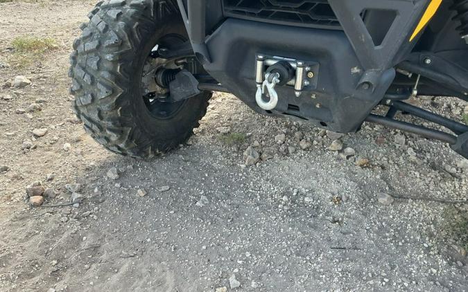 2023 Can-Am Defender MAX Lone Star HD10