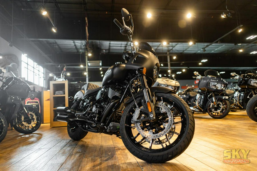 2023 Indian Motorcycle® Sport Chief Black Smoke