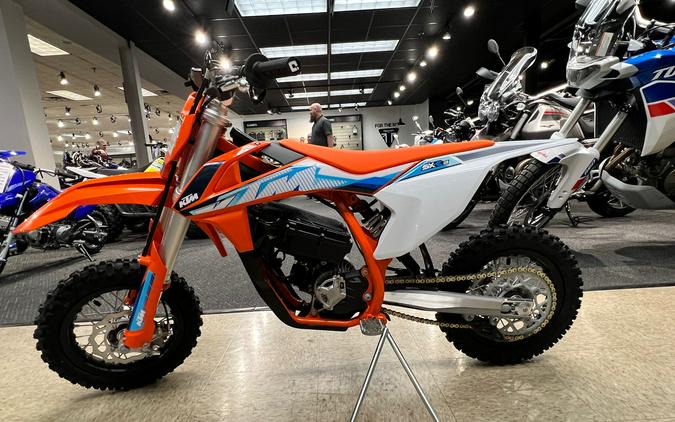 2024 KTM SX-E 3