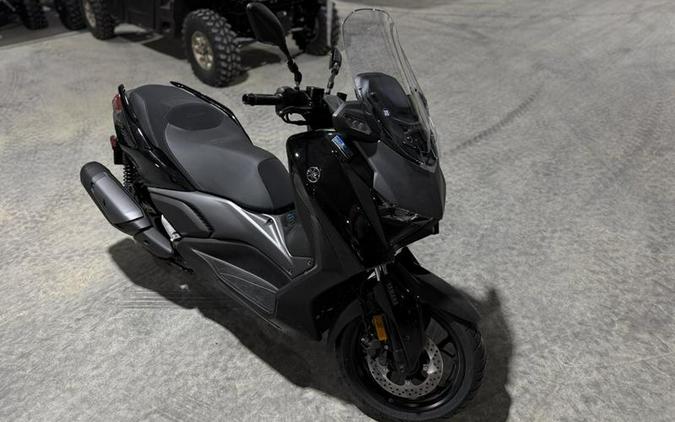 2025 Yamaha XMAX