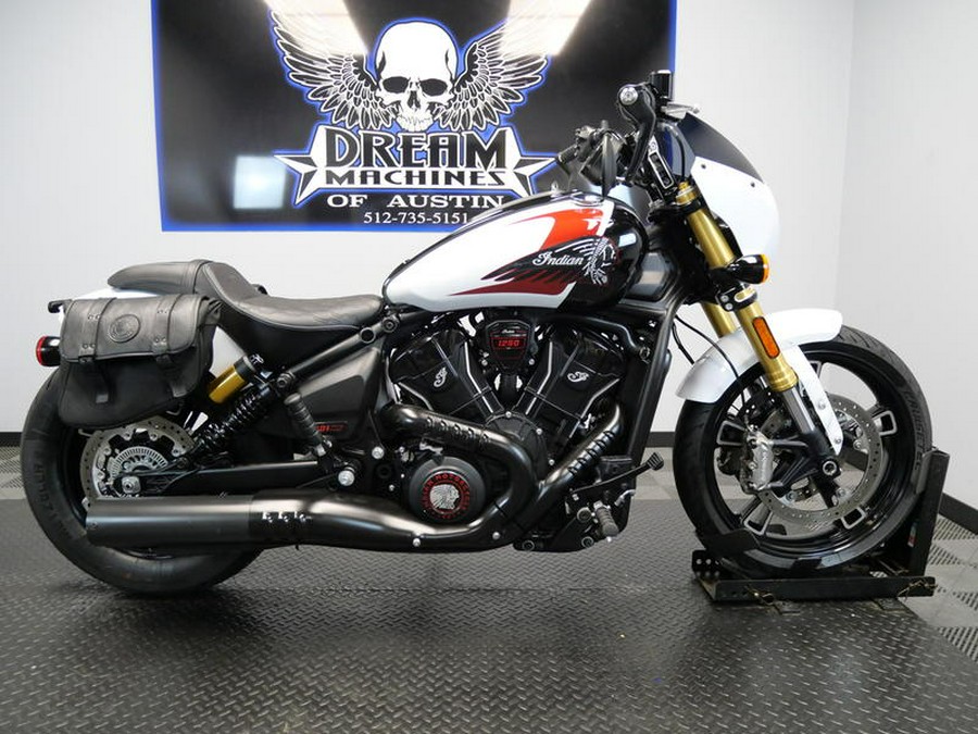 2025 Indian Motorcycle® 101 Scout® Ghost White Metallic with Graphics