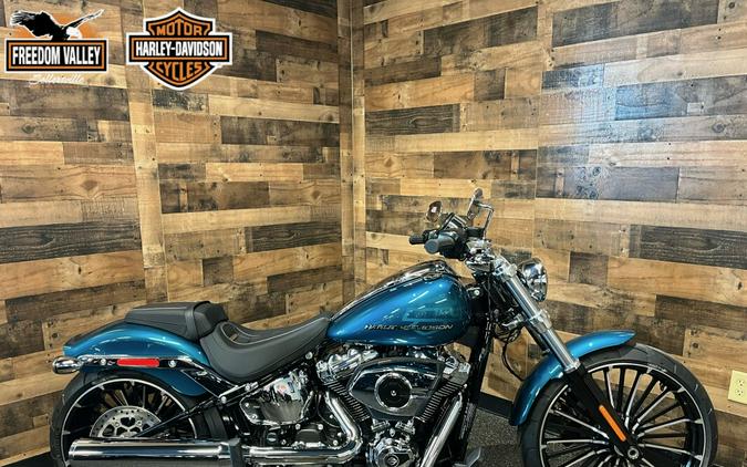 2026 Harley-Davidson® Breakout® Teal Thunder Chrome Trim FXBR