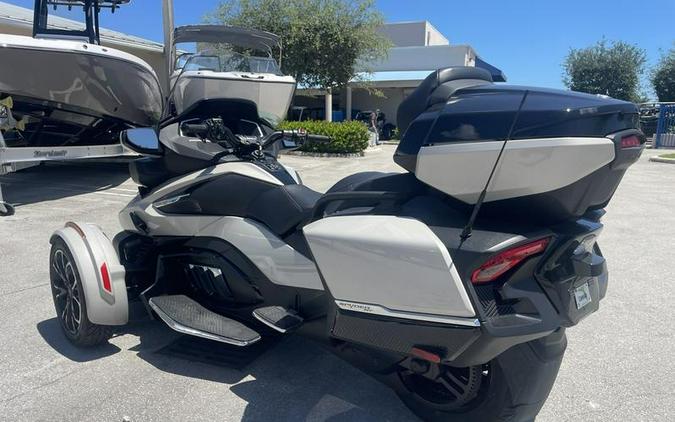 2020 Can-Am® Spyder® RT Limited Chrome