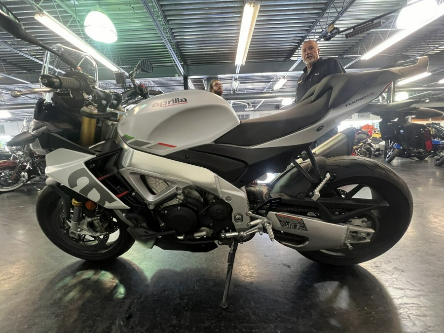 2022 Aprilia TUONO V4 1100 WHITE