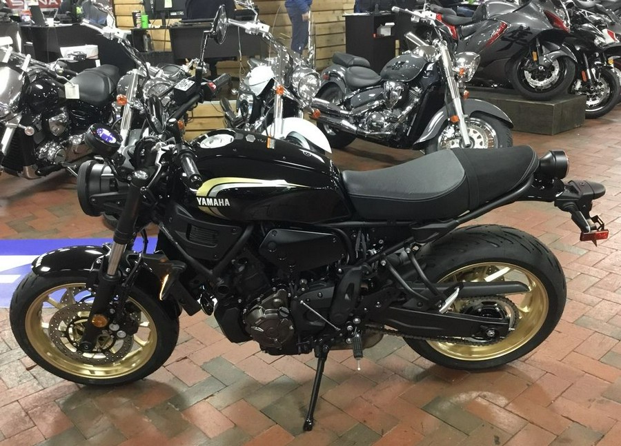 2025 Yamaha XSR700
