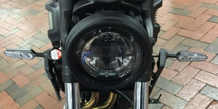 2025 Yamaha XSR700