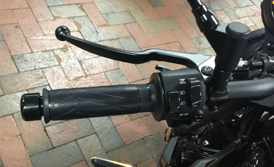 2025 Yamaha XSR700