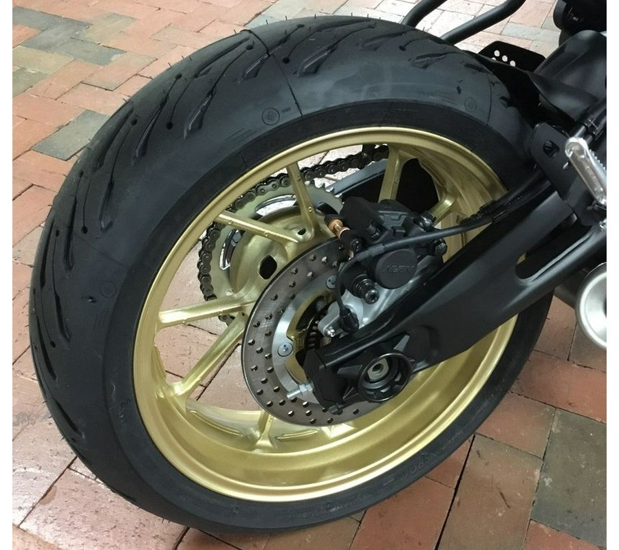 2025 Yamaha XSR700