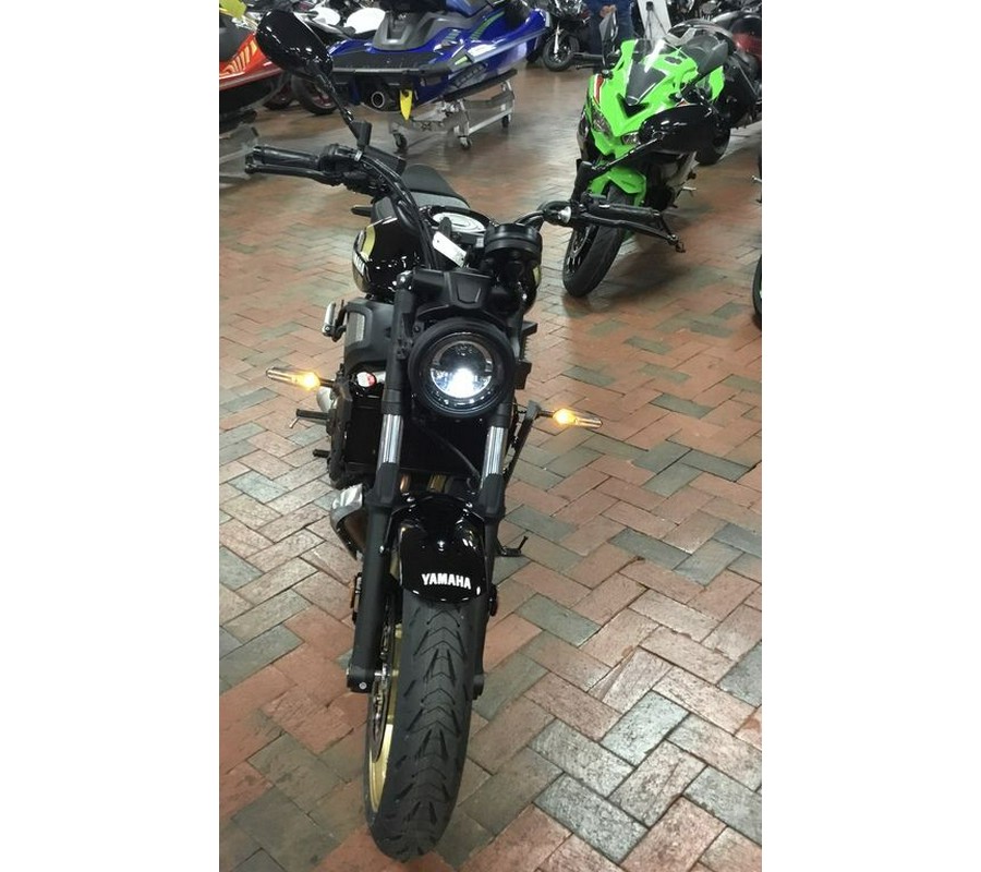 2025 Yamaha XSR700