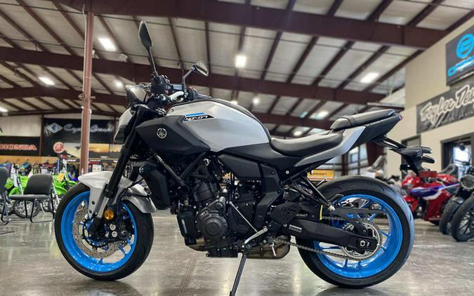 2025 Yamaha MT 07