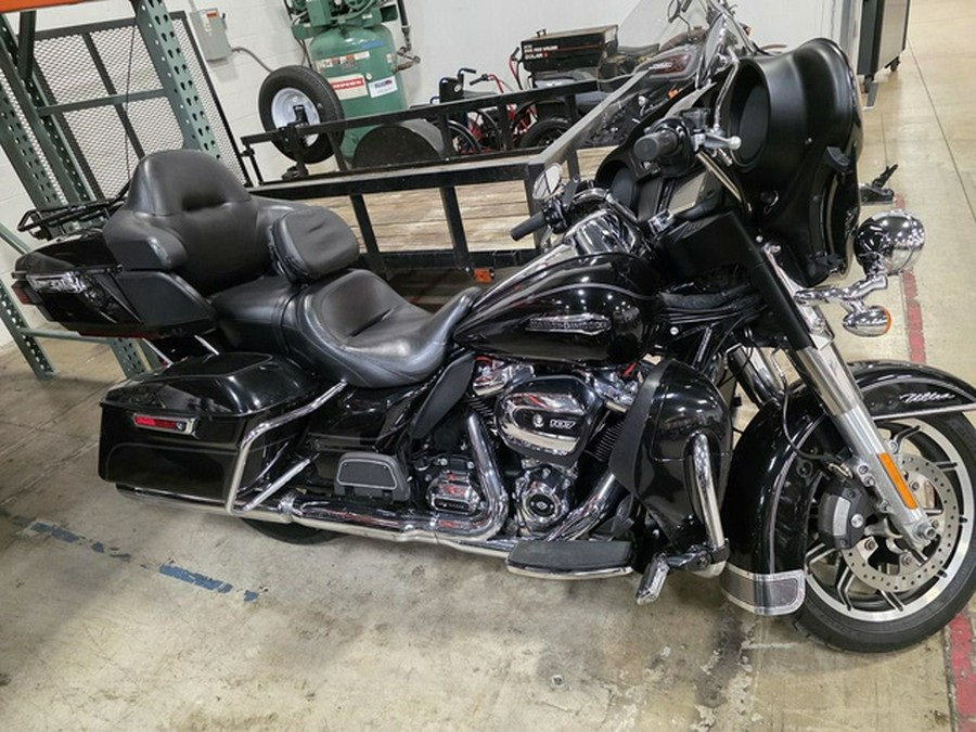 2017 Harley-Davidson Touring FLHTCU - Electra Glide Ultra Classic