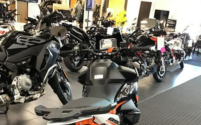 2024 KTM 890 SMT