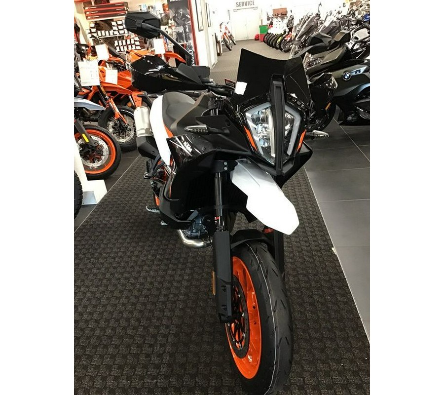 2024 KTM 890 SMT