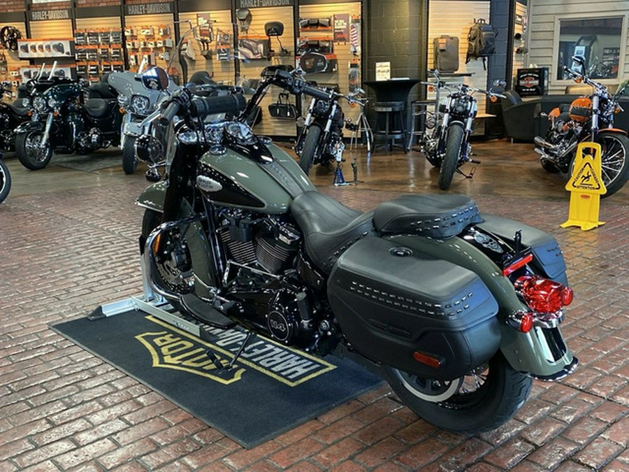 2021 Harley-Davidson FLHCS - Heritage Classic 114