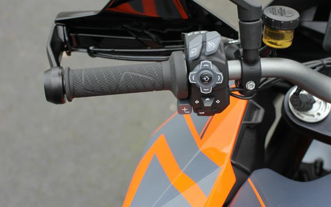 2024 KTM 1290 SUPER DUKE GT