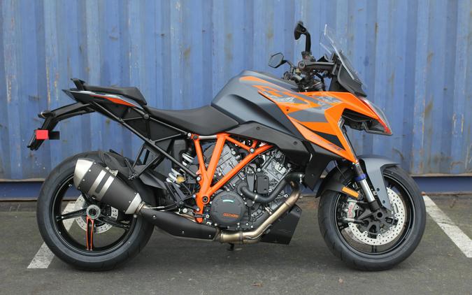 2024 KTM 1290 SUPER DUKE GT