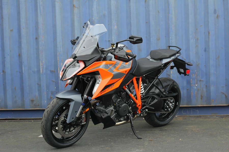 2024 KTM 1290 SUPER DUKE GT