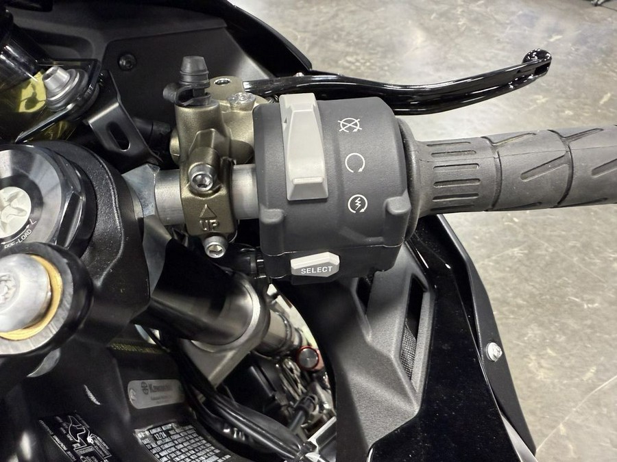 2025 Kawasaki Ninja® ZX™-10R