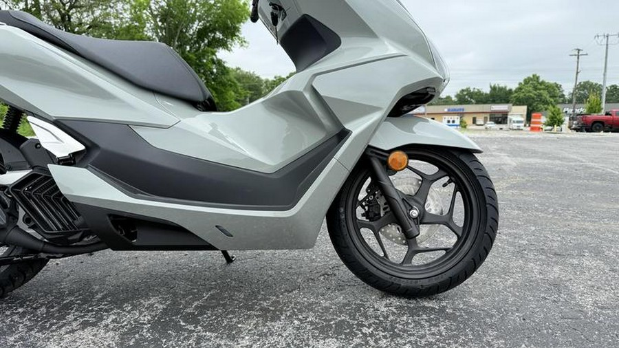 2025 Honda® PCX