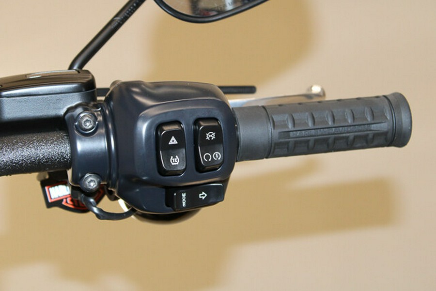 New 2026 Harley-Davidson Street Bob Cruiser FXBB Motorcycle For Sale In Miami, Florida