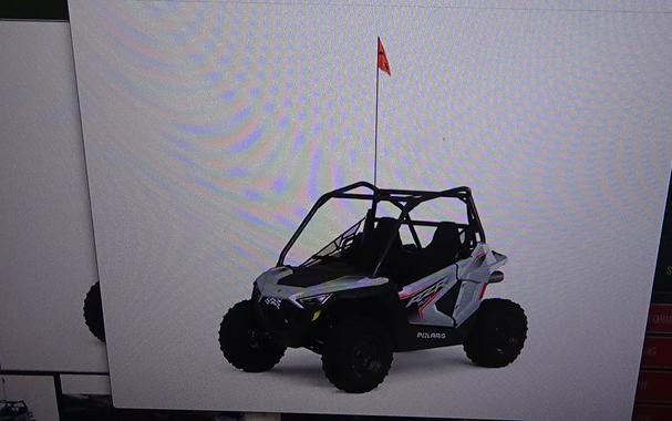 2024 Polaris RZR 200 EFI